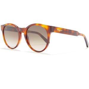 Ferragamo 52MM Tea cup sunglasses NEW

• 52mm lens width; 20mm bridge width